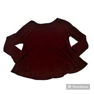 Women's Burgundy Top